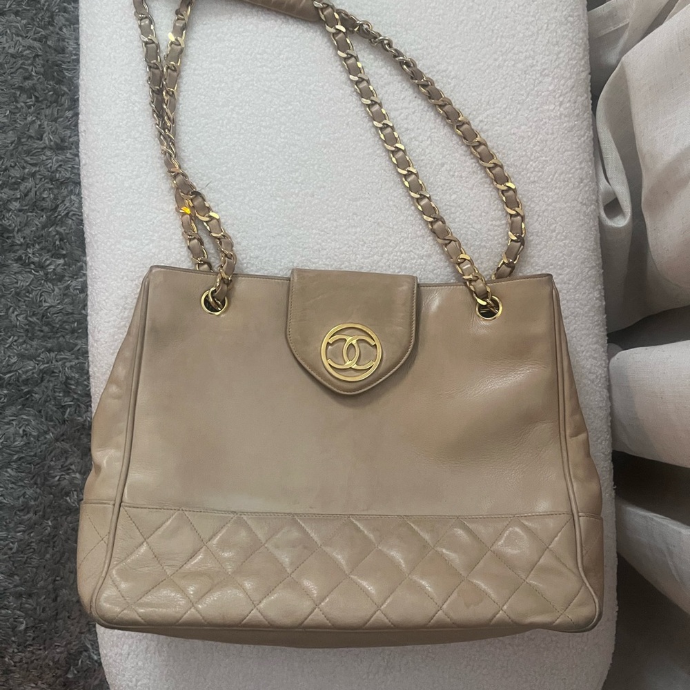 Vintage Chanel Tote Shoulder Bag Tan/ Nude/ Neutral leather with 24K Gold HW